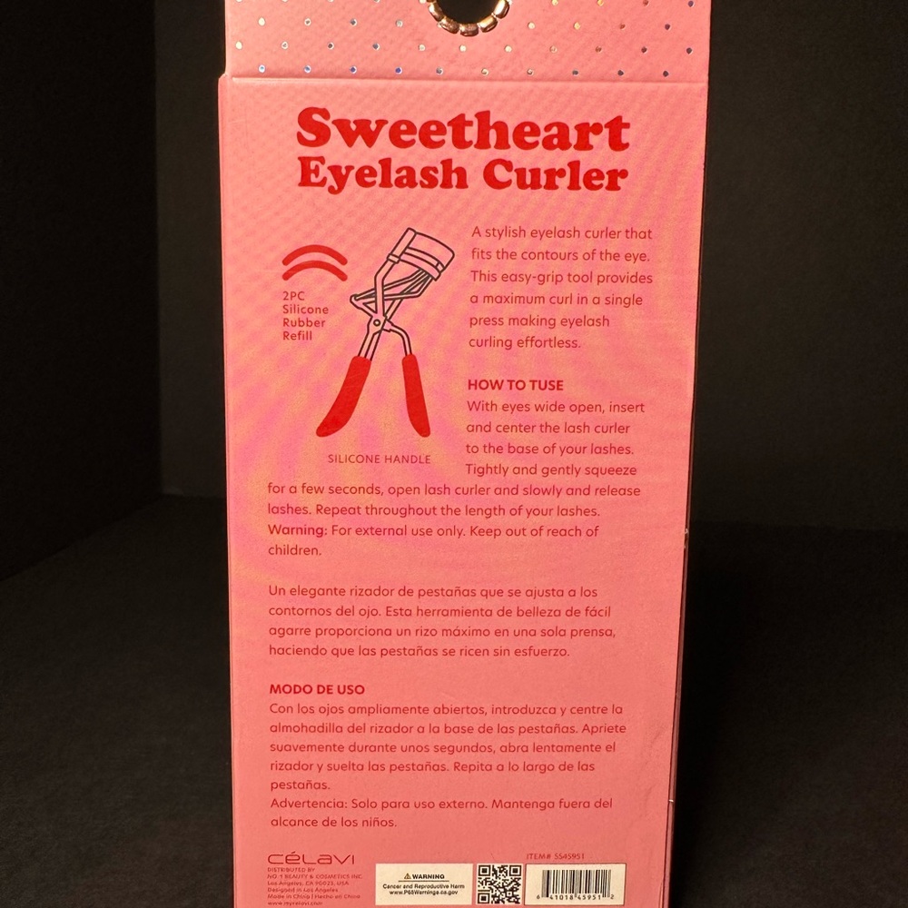 Strawberry Shortcake Eyelash Curler and Palette Set 🍓 - Picture 4 of 8